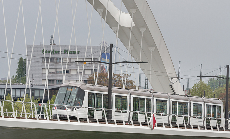 Alstom inaugure le premier Citadis transfrontalier français à Strasbourg